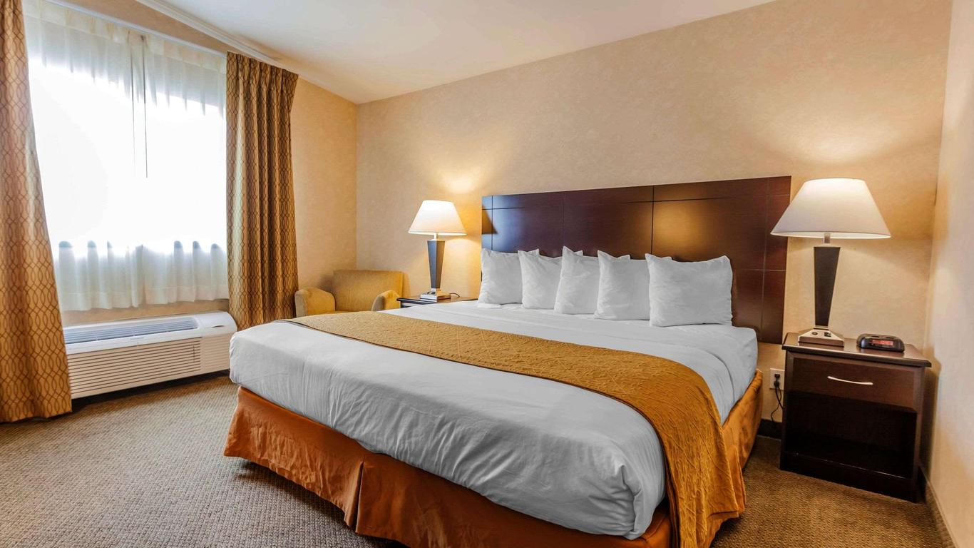 Quality Inn Near Seattle Premium Outlets