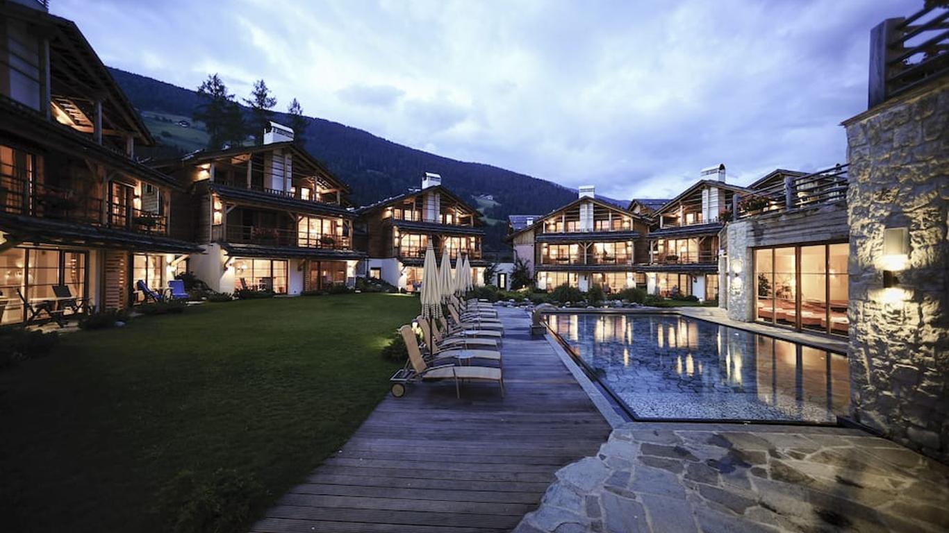 Post Alpina - Family Mountain Chalets