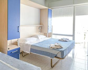 Hotel Tropical - Bellaria-Igea Marina - Sovrum