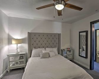 Private Modern Entertainment Getaway - Anderson