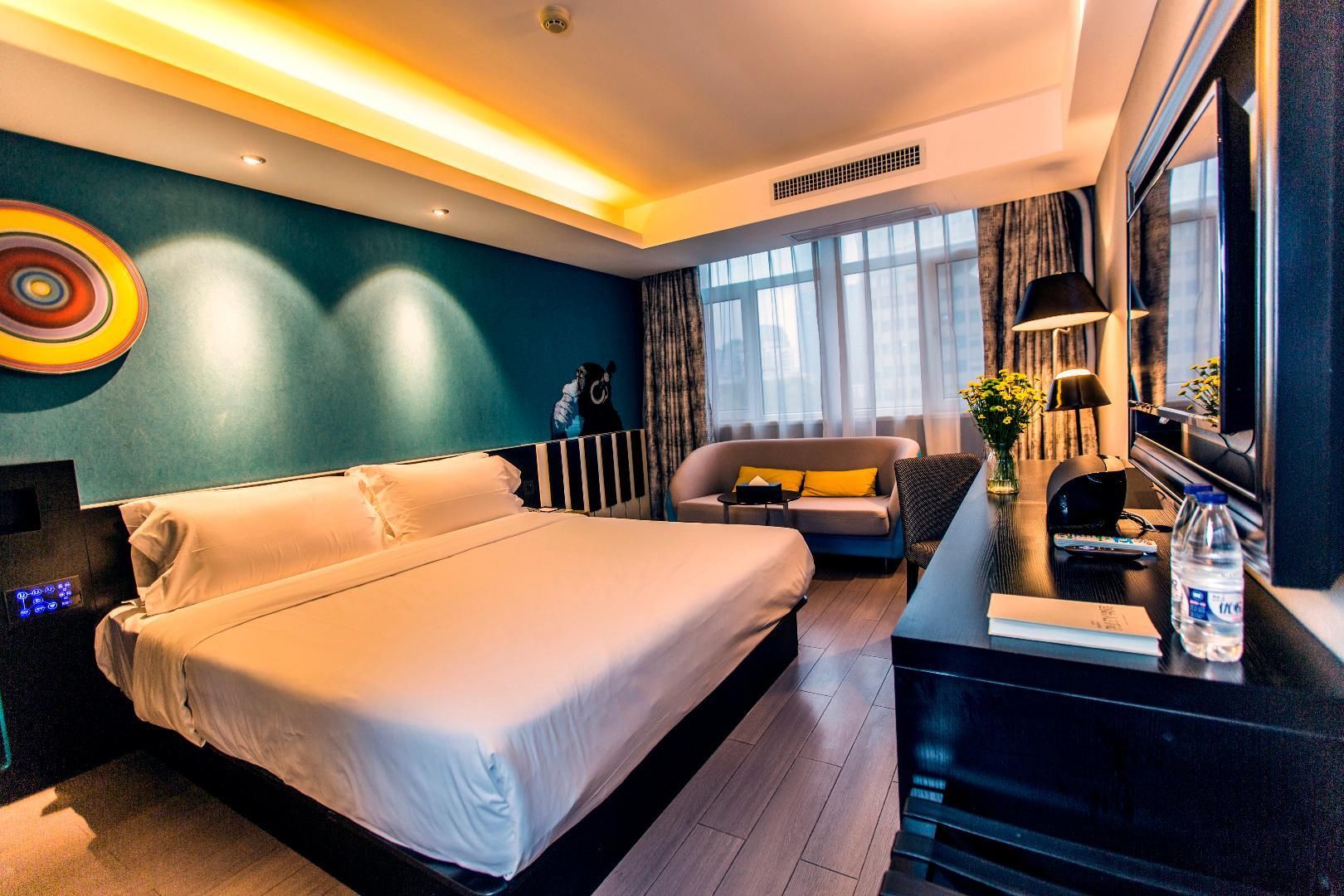 Orange Hotel Nanjing Xinjiekou Zhangfuyuan Metro Station