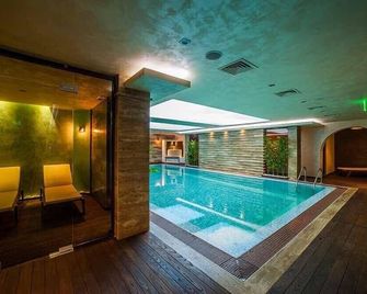 Spa Hotel Ezeretz Blagoevgrad - Blagoevgrad - Pool