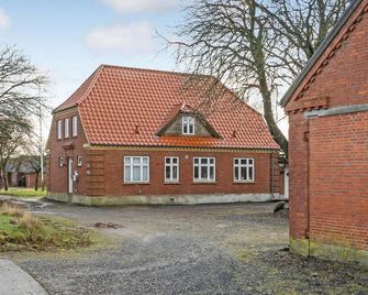 Nice Apartment In Esbjerg V With Wifi - Esbjerg - Byggnad
