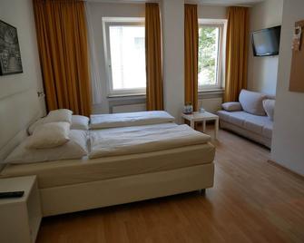 Stadt-Gut-Hotel Rheinischer Hof - Essen - Habitació
