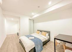 Burwood Studios at St Luke Square - Burwood - Bedroom