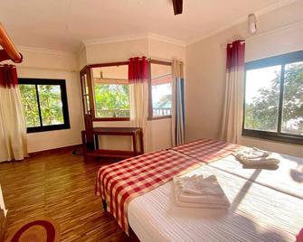 Sea Shell Haris Beach Home - Kannur - Bedroom