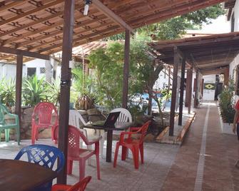 بوزادا شاليه سويسو - بارنايبا - شرفة مرصوفة