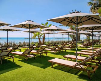 Mercure Larnaca Beach Resort - Larnaka - Bar