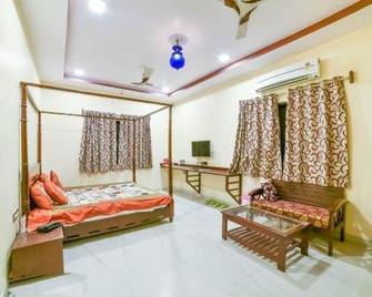 Moonlight Nature Resort & Swimming Pool - Jaisalmer - Bedroom