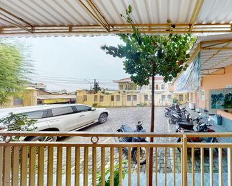 Kostel Wood 7296 - Semarang - Balcony