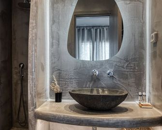 Mirabelle Luxury Villas - נאקסוס - חדר רחצה