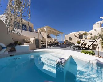 Lotza Studios - Oia - Pool