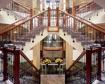 Hotel Gladbeck van der Valk - Gladbeck - Trappen
