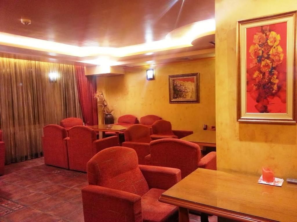 Family Hotel Silvestar - וליקו טרנובו - טרקלין