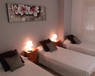 Hostal Gonzalez - San Pedro de Alcántara - Bedroom