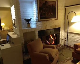 卡梅洛特酒店 - 艾斯帖角 - 埃斯特角城 - 客廳