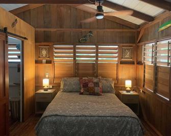 On The Beach Bungalows - Flip Flop #2 - Maya Beach - Bedroom