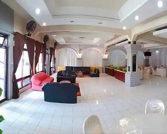 Sumber Ria Hotel - Gorontalo - Vestíbul