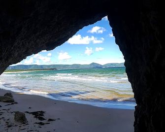 Peaceful Dome Rental on Cape Breton Island in Nova Scotia - Dingwall - Beach