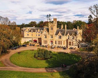 Spacious Family Room: Right in the Heart of the City | Near Inverness Airport - Nairn - Gebäude