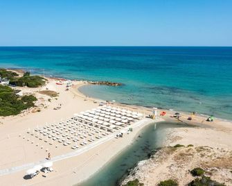 Ostuni a Mare - אוסטוני - חוף