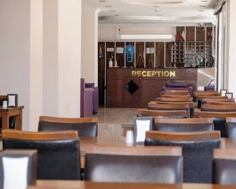 Seymen Hotel - Kizkalesi - Restaurante