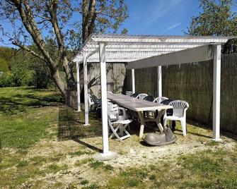 La Tribu d'Asato-Beauval 5 ch grand jardin et parking privé - Noyers-sur-Cher - Patio
