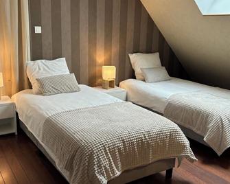 Hebergement plaisant - Chemilly-sur-Yonne - Habitación