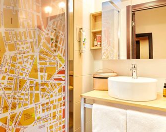 ibis Styles Marseille Gare Saint-Charles - Marseille - Front desk