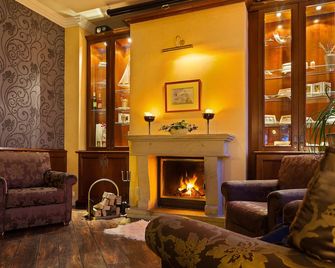 Hotel IV Jahreszeiten Kühlungsborn - Kuehlungsborn - טרקלין