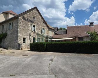 L'Auberge de Julien et Magali - Évosges - Bâtiment