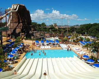 DiRoma Fiori com um dia no Acqua park, Splash e Slide - Caldas Novas - Pool