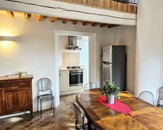 Manor in Marche with Pool and Adriatic Views - Monsano - Essbereich