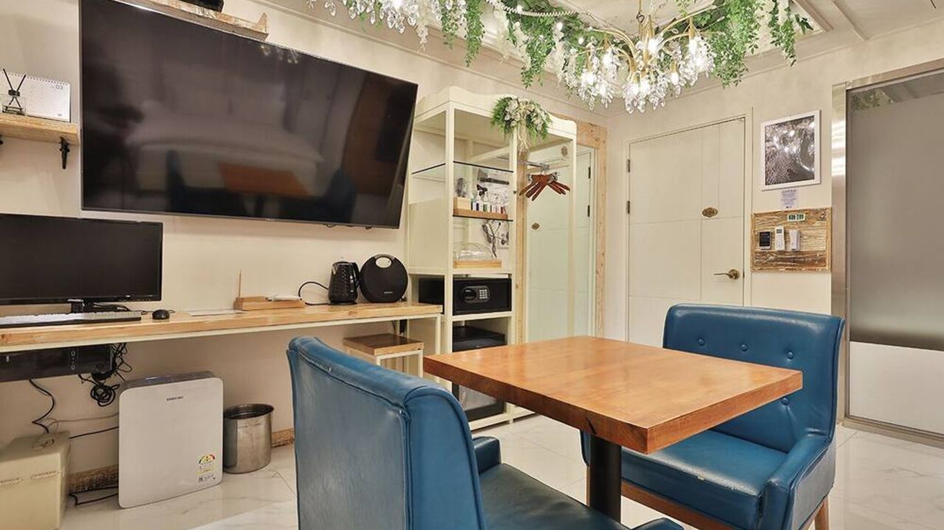 대구 2월호텔 동대구역점