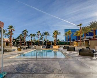 Mgm Signature-22-611 Strip View Jacuzzi Studio - Las Vegas - Piscină