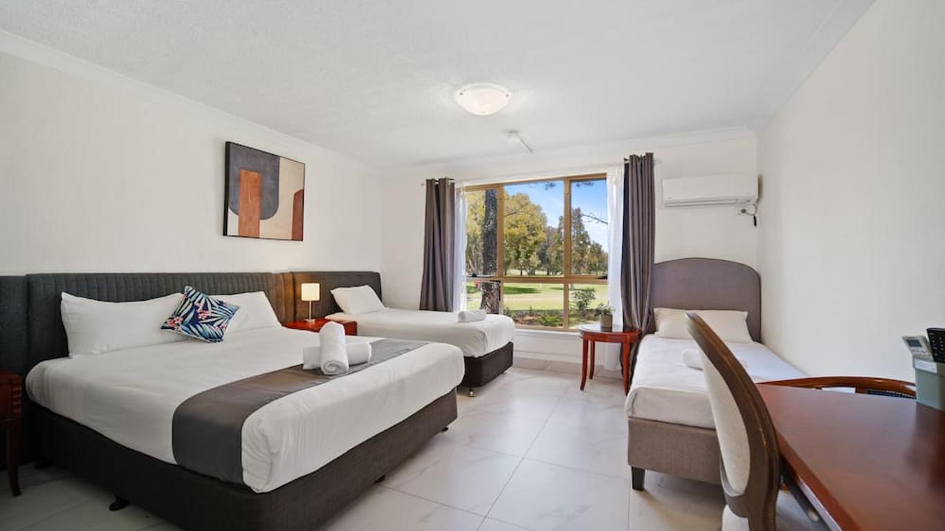 Golf Place Inn Wollongong