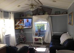2 bedroom, 2 bath, 2 living room beach place - North Myrtle Beach