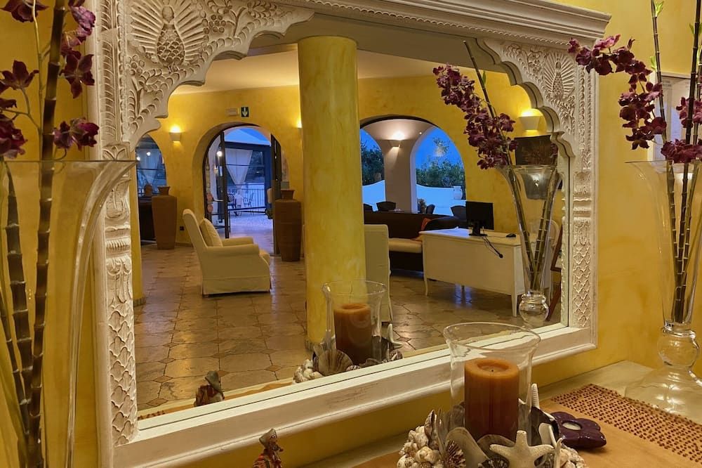 Hotel Bougainville - ליפארי - לובי