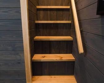 The Horseshoe · Tiny Home, Big Lake - Pell City - Trappen