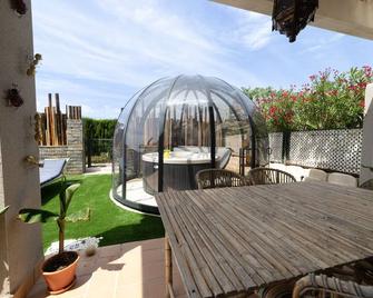 Sunset & Seaview House for 6 close to Tarida beach, very well located. SPA for 4 - Sant Josep de sa Talaia - Patio