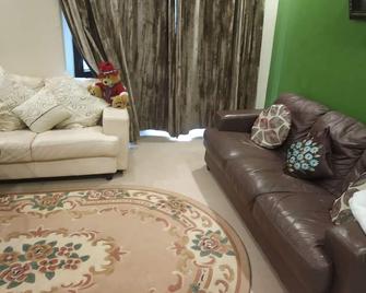 Mb Home Residency, Shyamala Hills Bhopal - Bhopal - Living room