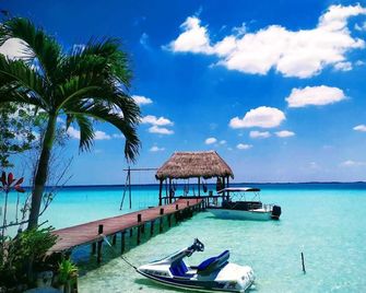 Hotel Ade Bacalar - Bacalar - Gebouw