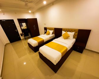 Thaal Residency Cheruvathur-Hala Groups - Neeleshwar - Bedroom