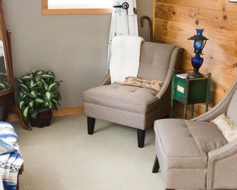 Tranquil farm cabin with AC in charming Indiana - Indiana - Sala de estar