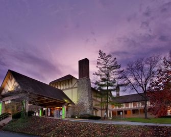 Holiday Inn Saint Louis West At Six Flags By IHG - Eureka - Building