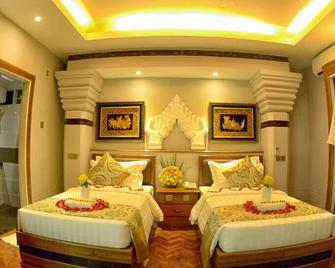 Shwe Taung Tan Hotel Lake View - Monywa - Bedroom