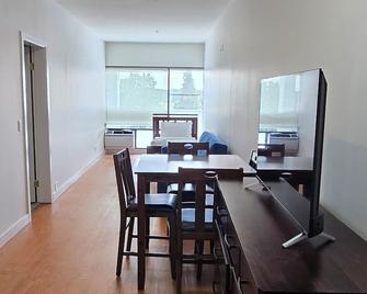New Royal Inn - New Westminster - Jídelna