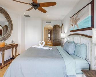 350 Sq Ft Balcony: Oceanfront Puerto Peñasco Villa - Puerto Peñasco - Habitación