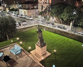 Palazzo Sant'Antonio - Roma - Balcone