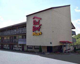 Red Roof Inn Plus+ Pittsburgh East - Monroeville - Monroeville - Building